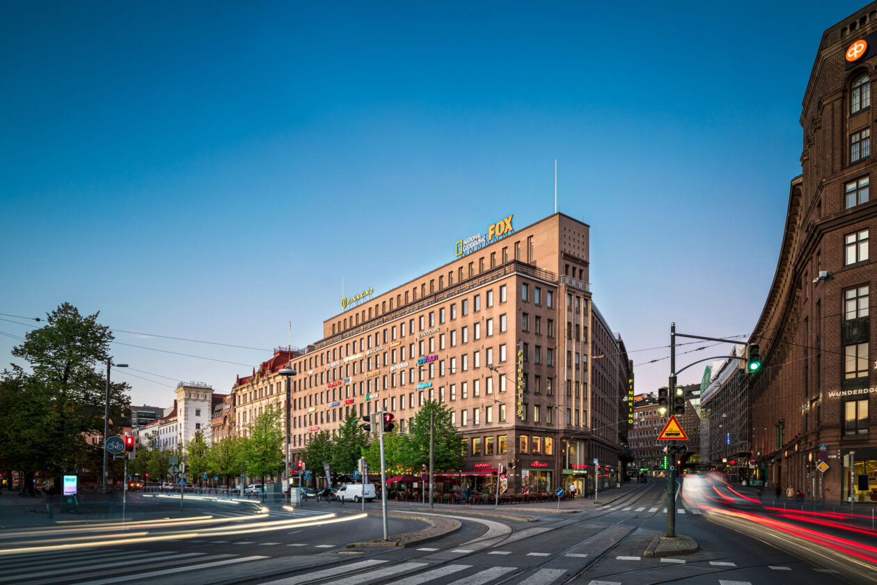 Mikonkatu 15, Helsinki, Kluuvi